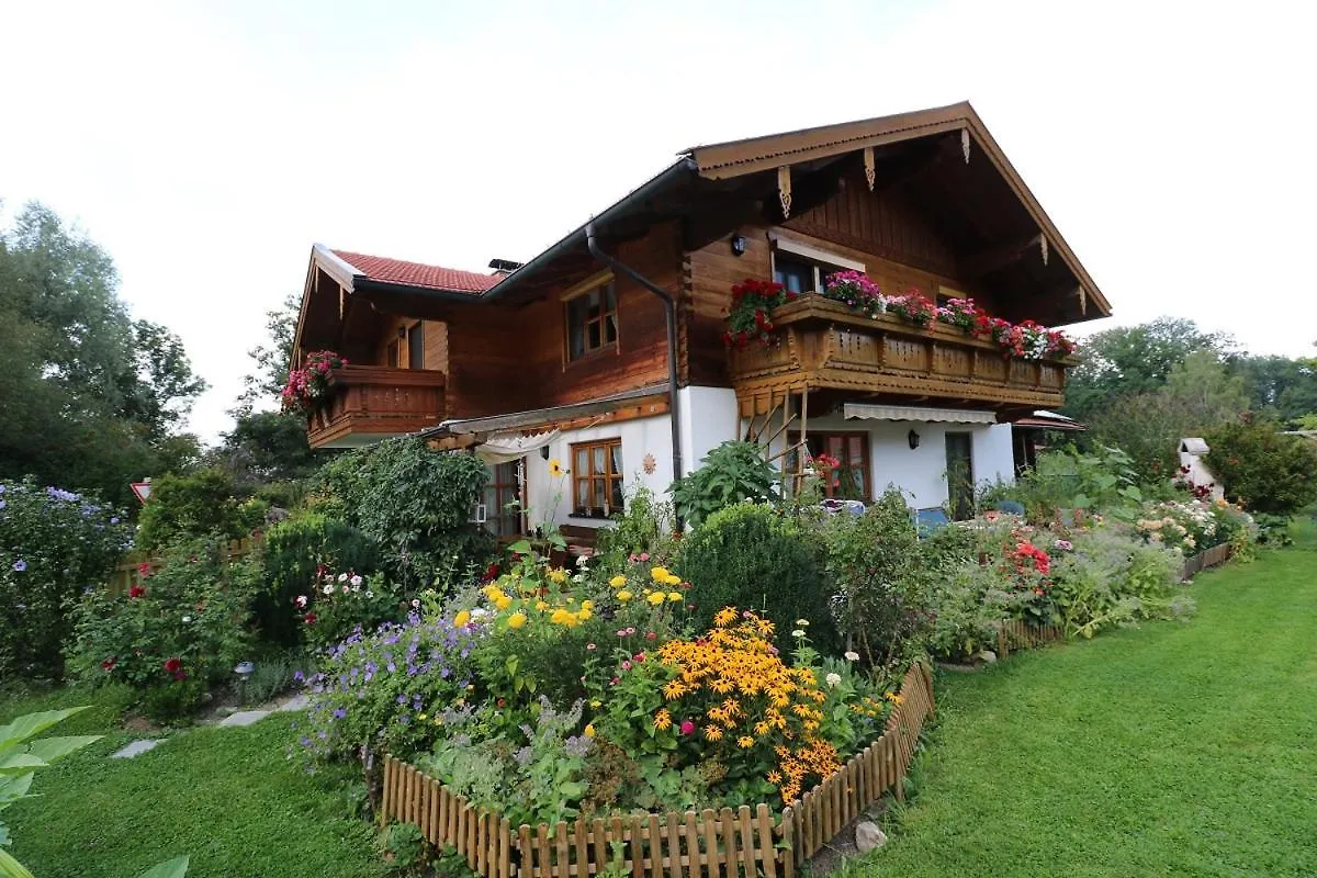 Haus Blumenfeld-Schwaiger Appartement Übersee Duitsland